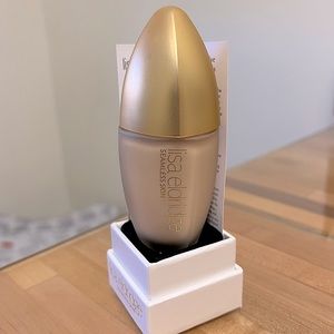 Lisa Eldridge foundation shade 4